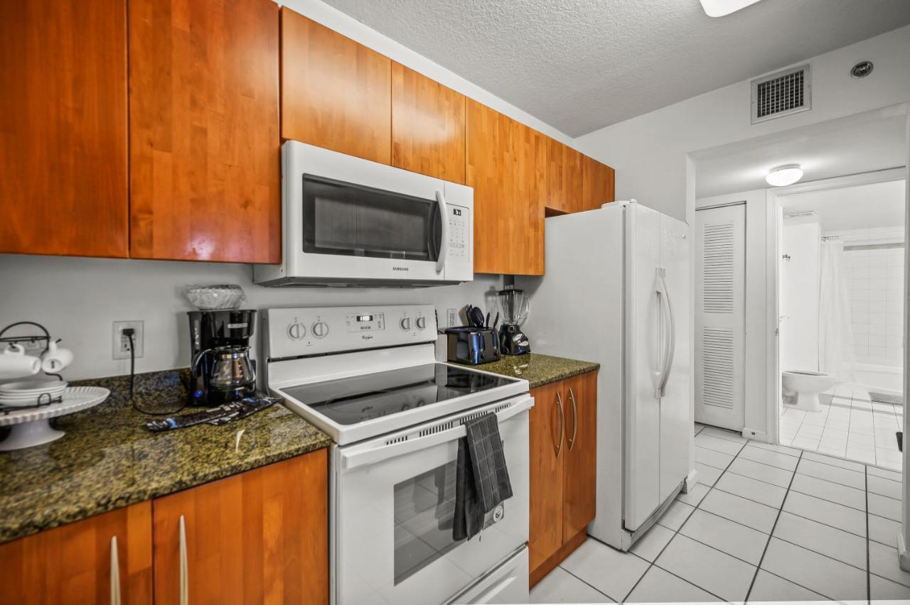 Luxurious 1Br High Rise Condo Brickell-Free Parking Miami Exterior photo