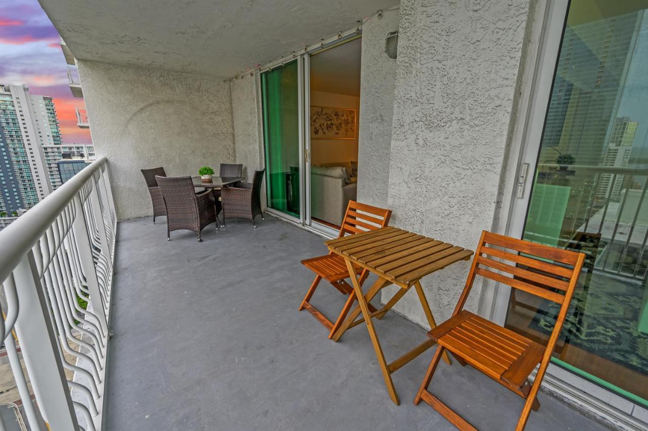Luxurious 1Br High Rise Condo Brickell-Free Parking Miami Exterior photo